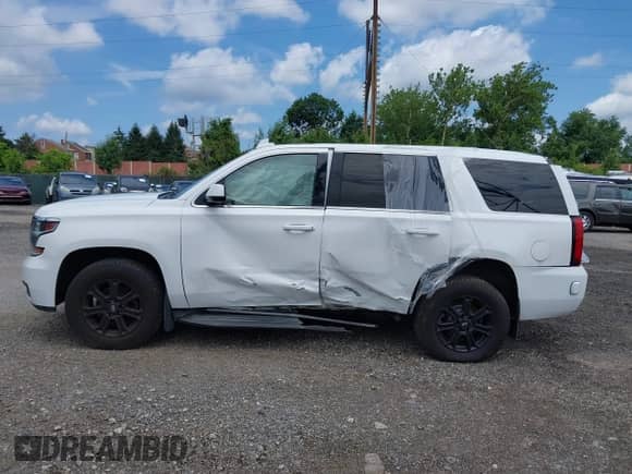 2016 Chevrolet Tahoe Commercial с VIN 1GNSKFEC1GR249946, выставлен на аукционе IAAI как лот 42610587 с пробегом Не указан миль и . История ставок и продаж доступна на DreamBid. Изображение 15.