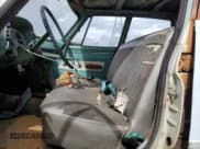 ✅ 1960 Plymouth Valiant • VIN: 1307117456 • Lot: 48976045. Wystawiony na Copart z przebiegiem 20 241 mil. Bezpłatny archiwum sprzedaży aukcyjnych z USA i szczegółowy raport historii pojazdu na DreamBid. Zdjęcie 7.