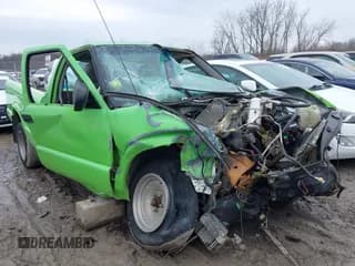 ✅ 2003 Chevrolet S-10 LS • VIN: 1GCCS14X138275192 • Лот: 41706439. Опубликован ранее на IAAI с пробегом Не указан. Бесплатный доступ к архиву аукционных продаж из США и подробный отчёт об истории автомобиля на DreamBid. Изображение 1.