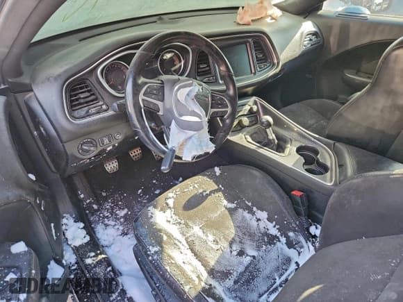 ✅ 2016 Dodge Challenger R/T Scat Pack • VIN: 2C3CDZFJ6GH308726 • Lot: 81281405. Wystawiony na Copart z przebiegiem Nie podano. Bezpłatny archiwum sprzedaży aukcyjnych z USA i szczegółowy raport historii pojazdu na DreamBid. Zdjęcie 8.