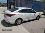 2019 Hyundai Accent SE z VIN 3KPC24A3XKE083969, wystawiony jako Copart lot #59480934 z przebiegiem 89 431 mil mil oraz Szkoda całkowita • Salvage title. Historia ofert i sprzedaży dostępna na DreamBid. Obrazek 3.