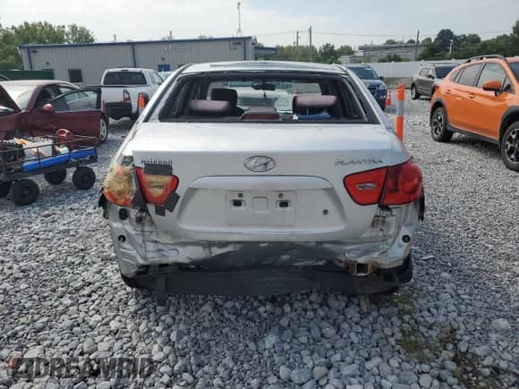 2007 Hyundai Elantra GLS z VIN KMHDU46D07U230367, wystawiony jako Copart lot #68610874 z przebiegiem Nie podano mil oraz Szkoda całkowita • Salvage title. Historia ofert i sprzedaży dostępna na DreamBid. Obrazek 6.