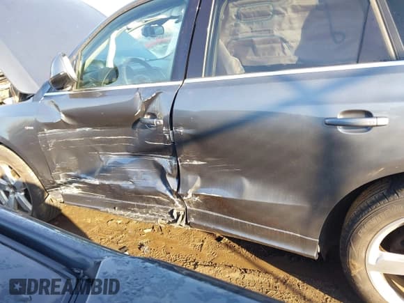 ✅ 2012 Audi Q5 Premium Plus • VIN: WA1DKAFP9CA100015 • Лот: 41669585. Опубликован ранее на IAAI с пробегом 213 972 миль. Бесплатный доступ к архиву аукционных продаж из США и подробный отчёт об истории автомобиля на DreamBid. Изображение 6.