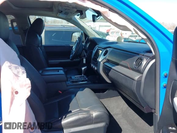 ✅ 2019 Toyota Tundra SR5 • VIN: 5TFDY5F19KX793459 • Lot: 41639154. Listed on IAAI with 85,938 mi. Free auction sales archive from the USA and detailed vehicle history report at DreamBid. Image 5.