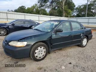 1998 Honda Accord LX z VIN 1HGCG5644WA034883, wystawiony jako Copart lot #81630735 z przebiegiem 273 354 mil mil oraz Czysty tytuł • Clean title. Historia ofert i sprzedaży dostępna na DreamBid. Obrazek 1.