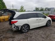 ✅ 2019 Honda Odyssey Touring • VIN: 5FNRL6H80KB508808 • Lot: 69758965. Wystawiony na Copart z przebiegiem 107 976 mil. Bezpłatny archiwum sprzedaży aukcyjnych z USA i szczegółowy raport historii pojazdu na DreamBid. Zdjęcie 3.