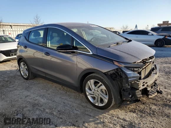 ✅ 2022 Chevrolet Bolt EV 1LT • VIN: 1G1FW6S0XN4128215 • Lot: 46841595. Wystawiony na Copart z przebiegiem 97 272 mil. Bezpłatny archiwum sprzedaży aukcyjnych z USA i szczegółowy raport historii pojazdu na DreamBid. Zdjęcie 4.