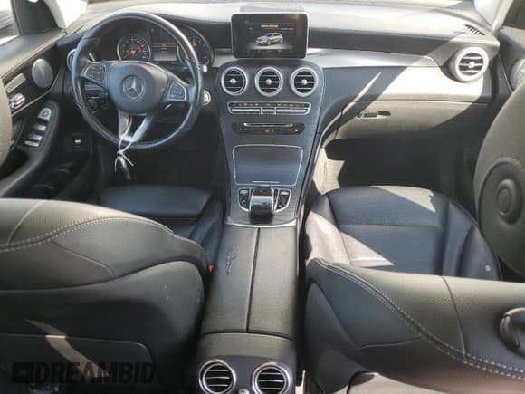 ✅ 2016 Mercedes-Benz GLC 300 • VIN: WDC0G4JB9GF015763 • Lot: 70848715. Wystawiony na Copart z przebiegiem 159 928 mil. Bezpłatny archiwum sprzedaży aukcyjnych z USA i szczegółowy raport historii pojazdu na DreamBid. Zdjęcie 8.