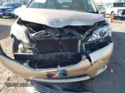 ✅ 2011 Toyota Sienna Limited • VIN: 5TDDK3DC1BS009551 • Lot: 43695139. Listed on IAAI with 215,918 mi. Free auction sales archive from the USA and detailed vehicle history report at DreamBid. Image 6.