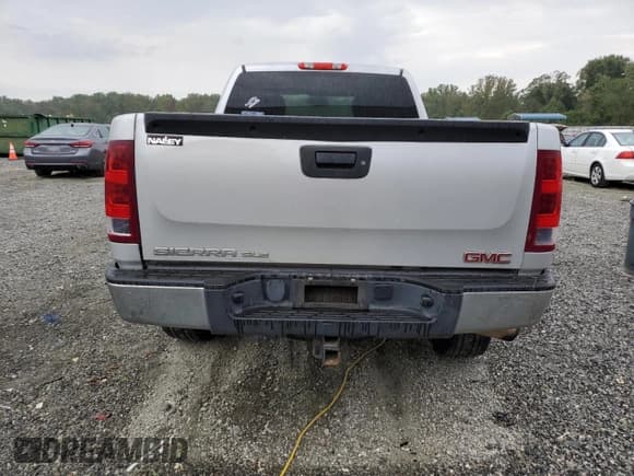 ✅ 2013 GMC Sierra 1500 SLE • VIN: 1GTR1VE08DZ180162 • Лот: 80409695. Опубликован ранее на Copart с пробегом 234 115 миль. Бесплатный доступ к архиву аукционных продаж из США и подробный отчёт об истории автомобиля на DreamBid. Изображение 6.