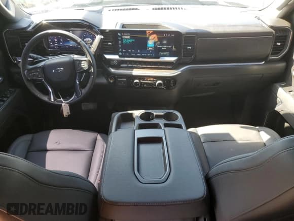 ✅ 2025 Chevrolet Silverado 2500HD LT • VIN: 2GC4KNEY0S1217286 • Лот: 70686445. Опубликован ранее на Copart с пробегом 3 006 миль. Бесплатный доступ к архиву аукционных продаж из США и подробный отчёт об истории автомобиля на DreamBid. Изображение 8.