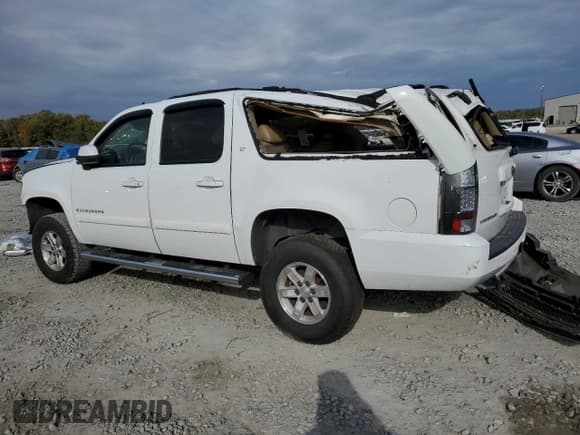 ✅ 2007 Chevrolet Suburban LTZ • VIN: 3GNFK16357G157497 • Lot: 79514294. Wystawiony na Copart z przebiegiem Nie podano. Bezpłatny archiwum sprzedaży aukcyjnych z USA i szczegółowy raport historii pojazdu na DreamBid. Zdjęcie 2.