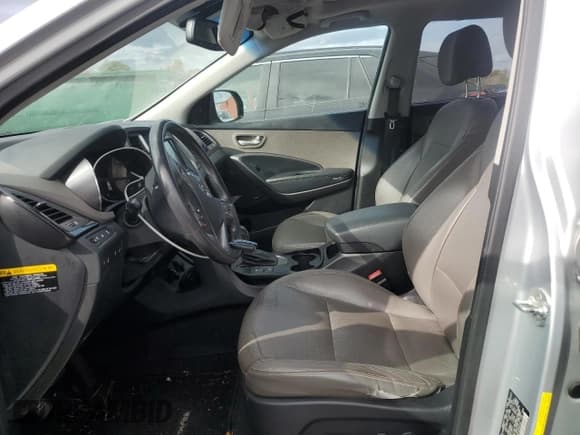 ✅ 2015 Hyundai Santa Fe Limited • VIN: KM8SR4HF8FU094253 • Лот: 91139025. Опубликован ранее на Copart с пробегом 212 519 миль. Бесплатный доступ к архиву аукционных продаж из США и подробный отчёт об истории автомобиля на DreamBid. Изображение 7.