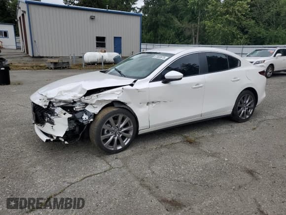 ✅ 2020 Mazda 3 Select • VIN: 3MZBPBCM9LM138553 • Лот: 57683675. Опубликован ранее на Copart с пробегом 39 907 миль. Бесплатный доступ к архиву аукционных продаж из США и подробный отчёт об истории автомобиля на DreamBid. Изображение 1.