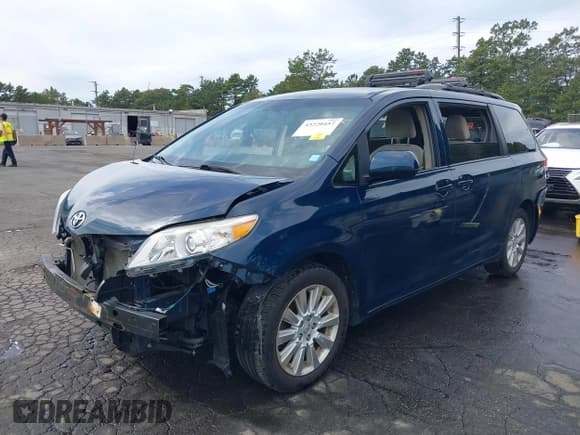 ✅ 2012 Toyota Sienna LE • VIN: 5TDJK3DC1CS042991 • Lot: 43220457. Wystawiony na IAAI z przebiegiem 152 720 mil. Bezpłatny archiwum sprzedaży aukcyjnych z USA i szczegółowy raport historii pojazdu na DreamBid. Zdjęcie 19.