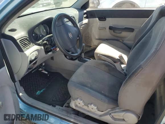 2007 Hyundai Accent GS с VIN KMHCM36C17U033219, выставлен на аукционе Copart как лот 71433474 с пробегом 265 040 миль миль и Списание • Salvage title. История ставок и продаж доступна на DreamBid. Изображение 7.