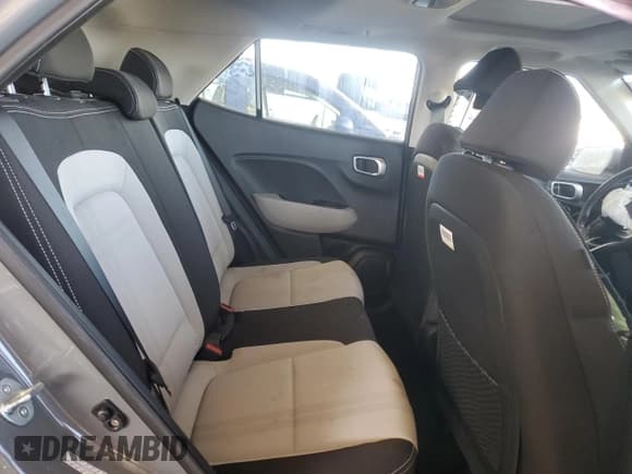 ✅ 2023 Hyundai Venue Limited • VIN: KMHRC8A31PU224091 • Lot: 47690375. Wystawiony na Copart z przebiegiem Nie podano. Bezpłatny archiwum sprzedaży aukcyjnych z USA i szczegółowy raport historii pojazdu na DreamBid. Zdjęcie 11.