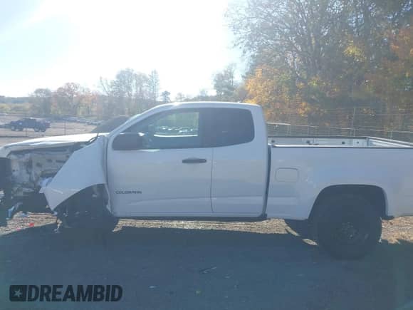✅ 2019 Chevrolet Colorado 2WD WT • VIN: 1GCHSAEA5K1189102 • Lot: 43529257. Listed on IAAI with 76,677 mi. Free auction sales archive from the USA and detailed vehicle history report at DreamBid. Image 15.