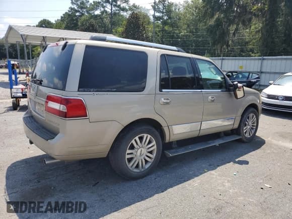 ✅ 2007 Lincoln Navigator • VIN: 5LMFU27567LJ16638 • Lot: 69961075. Wystawiony na Copart z przebiegiem 363 269 mil. Bezpłatny archiwum sprzedaży aukcyjnych z USA i szczegółowy raport historii pojazdu na DreamBid. Zdjęcie 3.