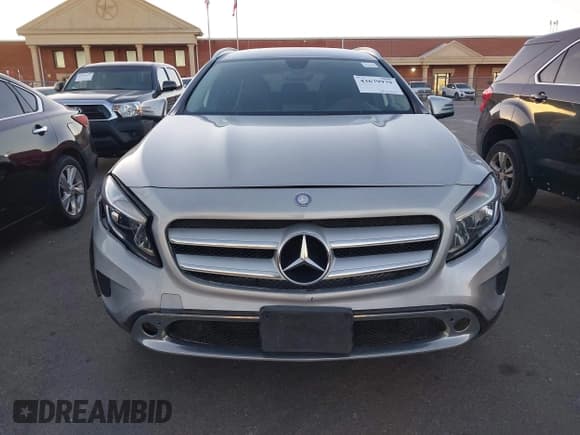 ✅ 2015 Mercedes-Benz GLA 250 • VIN: WDCTG4GB7FJ118745 • Lot: 43679979. Wystawiony na IAAI z przebiegiem 124 631 mil. Bezpłatny archiwum sprzedaży aukcyjnych z USA i szczegółowy raport historii pojazdu na DreamBid. Zdjęcie 12.