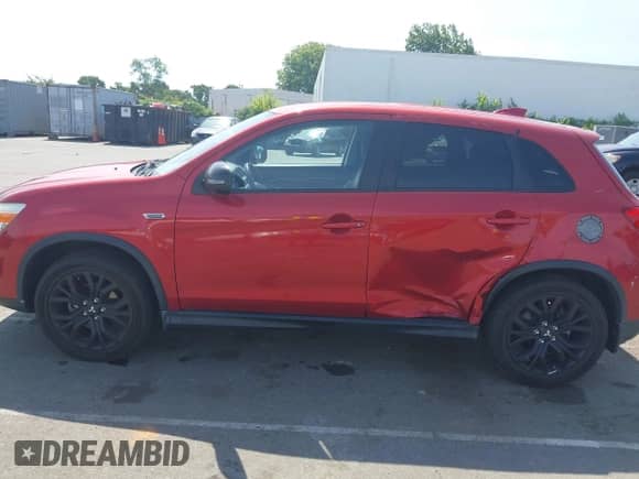 2018 Mitsubishi Outlander ES with VIN JA4AR3AU1JU015818, listed as a IAAI auction lot 42513453 with 91,467 mi miles and . Bid and sale history available at DreamBid. Image 14.