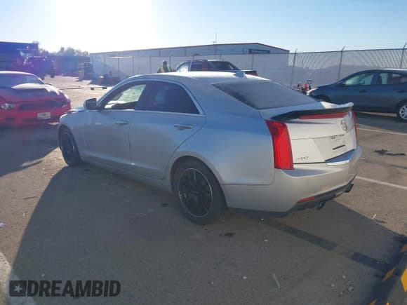 ✅ 2014 Cadillac ATS Luxury RWD • VIN: 1G6AB5RX3E0112863 • Lot: 43525644. Wystawiony na IAAI z przebiegiem 144 561 mil. Bezpłatny archiwum sprzedaży aukcyjnych z USA i szczegółowy raport historii pojazdu na DreamBid. Zdjęcie 3.