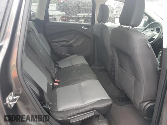 ✅ 2019 Ford Escape SE • VIN: 1FMCU9GDXKUA48739 • Lot: 67376565. Wystawiony na Copart z przebiegiem 58 059 mil. Bezpłatny archiwum sprzedaży aukcyjnych z USA i szczegółowy raport historii pojazdu na DreamBid. Zdjęcie 11.