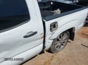 ✅ 2013 Toyota Tacoma • VIN: 5TFJX4CN5DX030249 • Лот: 41810560. Опубликован ранее на IAAI с пробегом 177 680 миль. Бесплатный доступ к архиву аукционных продаж из США и подробный отчёт об истории автомобиля на DreamBid. Изображение 21.