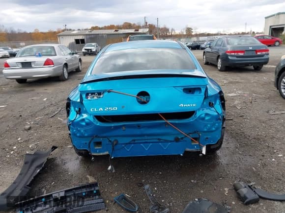 ✅ 2024 Mercedes-Benz CLA 250 • VIN: W1K5J4HB8RN450291 • Lot: 43591186. Wystawiony na IAAI z przebiegiem 11 401 mil. Bezpłatny archiwum sprzedaży aukcyjnych z USA i szczegółowy raport historii pojazdu na DreamBid. Zdjęcie 18.