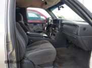 ✅ 2006 Chevrolet Silverado 1500 LT1 • VIN: 2GCEK13T761140183 • Лот: 41760307. Опубликован ранее на IAAI с пробегом 225 644 миль. Бесплатный доступ к архиву аукционных продаж из США и подробный отчёт об истории автомобиля на DreamBid. Изображение 5.