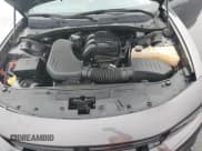 ✅ 2024 Dodge Charger Police • VIN: 2C3CDXKG3NH265085 • Lot: 90675415. Wystawiony na Copart z przebiegiem 34 303 mil. Bezpłatny archiwum sprzedaży aukcyjnych z USA i szczegółowy raport historii pojazdu na DreamBid. Zdjęcie 11.