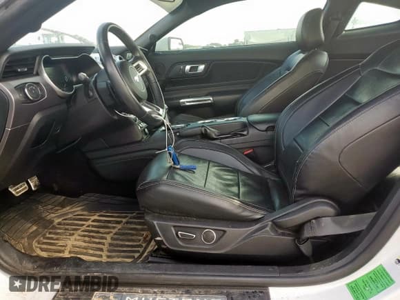 ✅ 2018 Ford Mustang EcoBoost • VIN: 1FA6P8TH7J5128901 • Lot: 81086665. Listed on Copart with 94,756 mi. Free auction sales archive from the USA and detailed vehicle history report at DreamBid. Image 7.