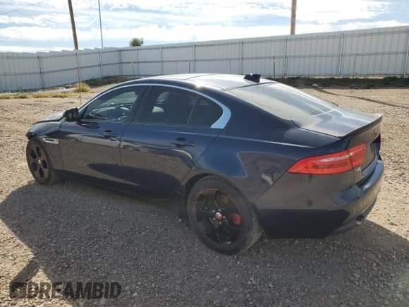 ✅ 2018 Jaguar XE 25t • VIN: SAJAR4FX7JCP33458 • Lot: 71593654. Wystawiony na Copart z przebiegiem 48 065 mil. Bezpłatny archiwum sprzedaży aukcyjnych z USA i szczegółowy raport historii pojazdu na DreamBid. Zdjęcie 2.