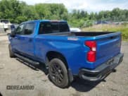 ✅ 2022 Chevrolet Silverado 1500 LT Trail Boss • VIN: 3GCUDFETXNG581439 • Lot: 61172525. Wystawiony na Copart z przebiegiem 56 687 mil. Bezpłatny archiwum sprzedaży aukcyjnych z USA i szczegółowy raport historii pojazdu na DreamBid. Zdjęcie 2.