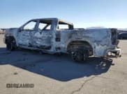 ✅ 2023 GMC Sierra 2500HD SLT • VIN: 1GT49NEY0PF108693 • Lot: 42216545. Wystawiony na Copart z przebiegiem Nie podano. Bezpłatny archiwum sprzedaży aukcyjnych z USA i szczegółowy raport historii pojazdu na DreamBid. Zdjęcie 2.