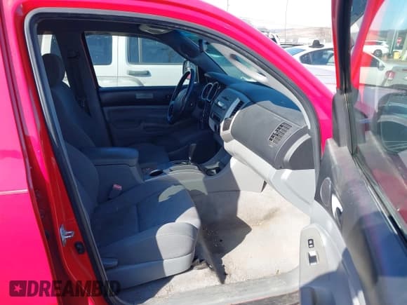 ✅ 2007 Toyota Tacoma PreRunner • VIN: 5TEJU62N97Z469800 • Lot: 41428895. Listed on IAAI with 164,222 mi. Free auction sales archive from the USA and detailed vehicle history report at DreamBid. Image 5.