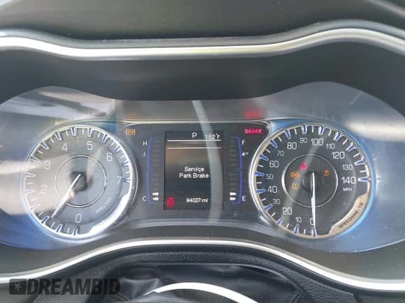 ✅ 2015 Chrysler 200 Limited • VIN: 1C3CCCABXFN577818 • Lot: 43593226. Listed on IAAI with 94,027 mi. Free auction sales archive from the USA and detailed vehicle history report at DreamBid. Image 7.