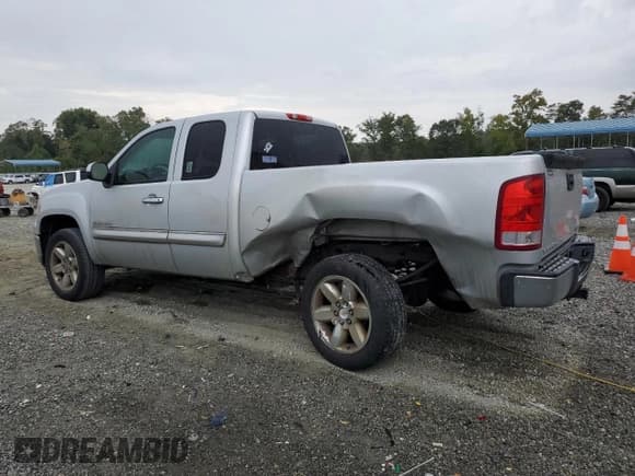 ✅ 2013 GMC Sierra 1500 SLE • VIN: 1GTR1VE08DZ180162 • Лот: 80409695. Опубликован ранее на Copart с пробегом 234 115 миль. Бесплатный доступ к архиву аукционных продаж из США и подробный отчёт об истории автомобиля на DreamBid. Изображение 2.
