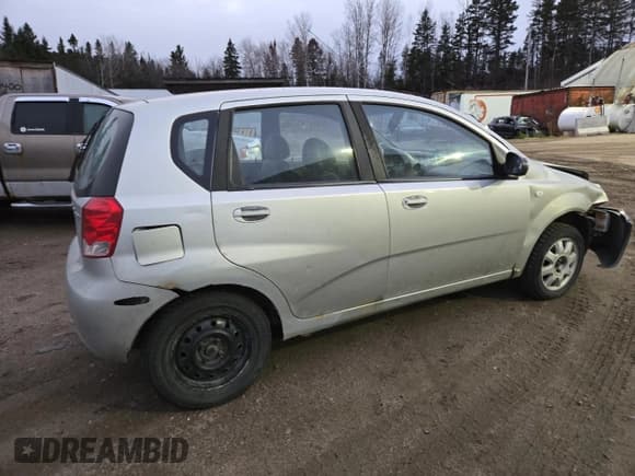 ✅ 2005 Pontiac Wave • VIN: KL2TD62695B391783 • Лот: 80122964. Опубликован ранее на Copart с пробегом Не указан. Бесплатный доступ к архиву аукционных продаж из США и подробный отчёт об истории автомобиля на DreamBid. Изображение 3.