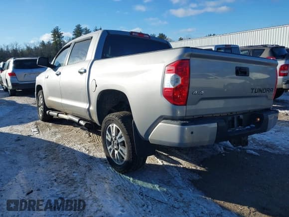 ✅ 2016 Toyota Tundra Platinum • VIN: 5TFAY5F17GX549223 • Лот: 41257326. Опубликован ранее на IAAI с пробегом 163 935 миль. Бесплатный доступ к архиву аукционных продаж из США и подробный отчёт об истории автомобиля на DreamBid. Изображение 3.