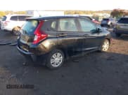 ✅ 2015 Honda Fit LX • VIN: 3HGGK5G59FM721416 • Lot: 43493751. Wystawiony na IAAI z przebiegiem Nie podano. Bezpłatny archiwum sprzedaży aukcyjnych z USA i szczegółowy raport historii pojazdu na DreamBid. Zdjęcie 4.