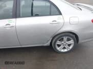 ✅ 2013 Toyota Corolla S • VIN: 2T1BU4EE3DC035426 • Lot: 43576248. Listed on IAAI with 219,871 mi. Free auction sales archive from the USA and detailed vehicle history report at DreamBid. Image 6.