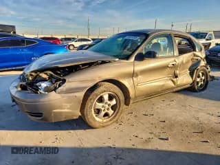 ✅ 2004 Ford Taurus SES • VIN: 1FAFP55SX4G192897 • Лот: 94961005. Опубликован ранее на Copart с пробегом 225 706 миль. Бесплатный доступ к архиву аукционных продаж из США и подробный отчёт об истории автомобиля на DreamBid. Изображение 1.