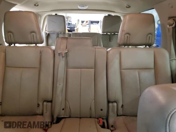 ✅ 2015 Ford Expedition Limited • VIN: 1FMJU2AT3FEF36607 • Lot: 82162245. Wystawiony na Copart z przebiegiem 160 540 mil. Bezpłatny archiwum sprzedaży aukcyjnych z USA i szczegółowy raport historii pojazdu na DreamBid. Zdjęcie 10.