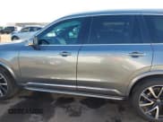 ✅ 2019 Volvo XC90 Inscription • VIN: YV4A22PL0K1420667 • Lot: 43623988. Wystawiony na IAAI z przebiegiem 87 549 mil. Bezpłatny archiwum sprzedaży aukcyjnych z USA i szczegółowy raport historii pojazdu na DreamBid. Zdjęcie 14.