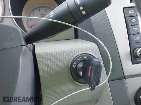 ✅ 2008 Dodge Avenger SXT • VIN: 1B3LC56R08N155347 • Lot: 43403559. Wystawiony na IAAI z przebiegiem 190 891 mil. Bezpłatny archiwum sprzedaży aukcyjnych z USA i szczegółowy raport historii pojazdu na DreamBid. Zdjęcie 11.