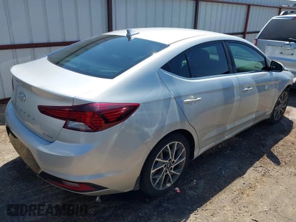 ✅ 2020 Hyundai Elantra Limited • VIN: 5NPD84LF2LH519690 • Lot: 43175913. Listed on IAAI with 48,847 mi. Free auction sales archive from the USA and detailed vehicle history report at DreamBid. Image 4.