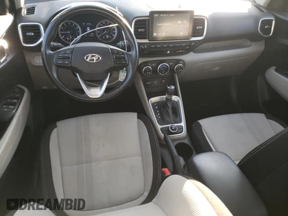✅ 2021 Hyundai Venue SEL • VIN: KMHRC8A3XMU076731 • Lot: 88015425. Listed on Copart with 47,324 mi. Free auction sales archive from the USA and detailed vehicle history report at DreamBid. Image 8.