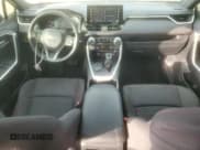 ✅ 2022 Toyota RAV4 SE • VIN: JTMAB3FV8ND105100 • Лот: 85350375. Опубликован ранее на Copart с пробегом 43 418 миль. Бесплатный доступ к архиву аукционных продаж из США и подробный отчёт об истории автомобиля на DreamBid. Изображение 8.