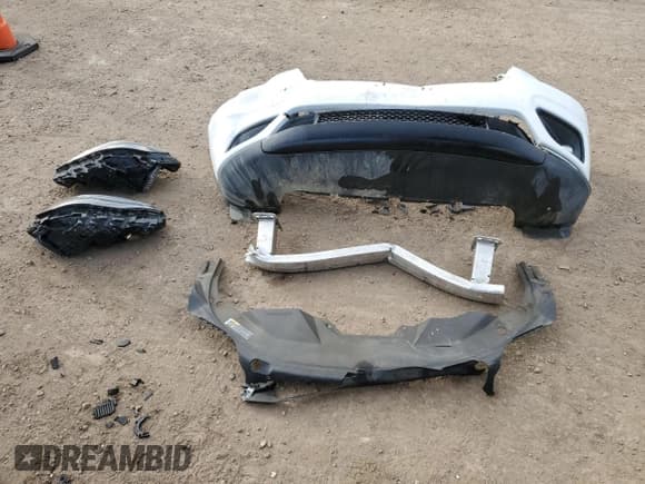 ✅ 2020 Jeep Cherokee Altitude • VIN: 1C4PJMLXXLD506072 • Lot: 82436645. Wystawiony na Copart z przebiegiem 38 970 mil. Bezpłatny archiwum sprzedaży aukcyjnych z USA i szczegółowy raport historii pojazdu na DreamBid. Zdjęcie 13.